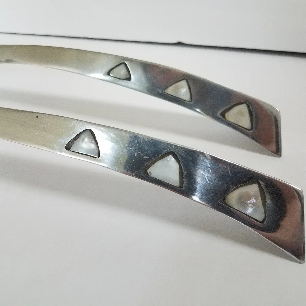 Silvertone Serving Utensils India Shell Inlay